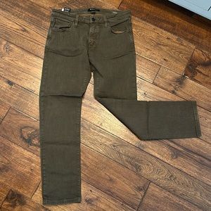 34 Heritage Courage Mid-Rise Straight